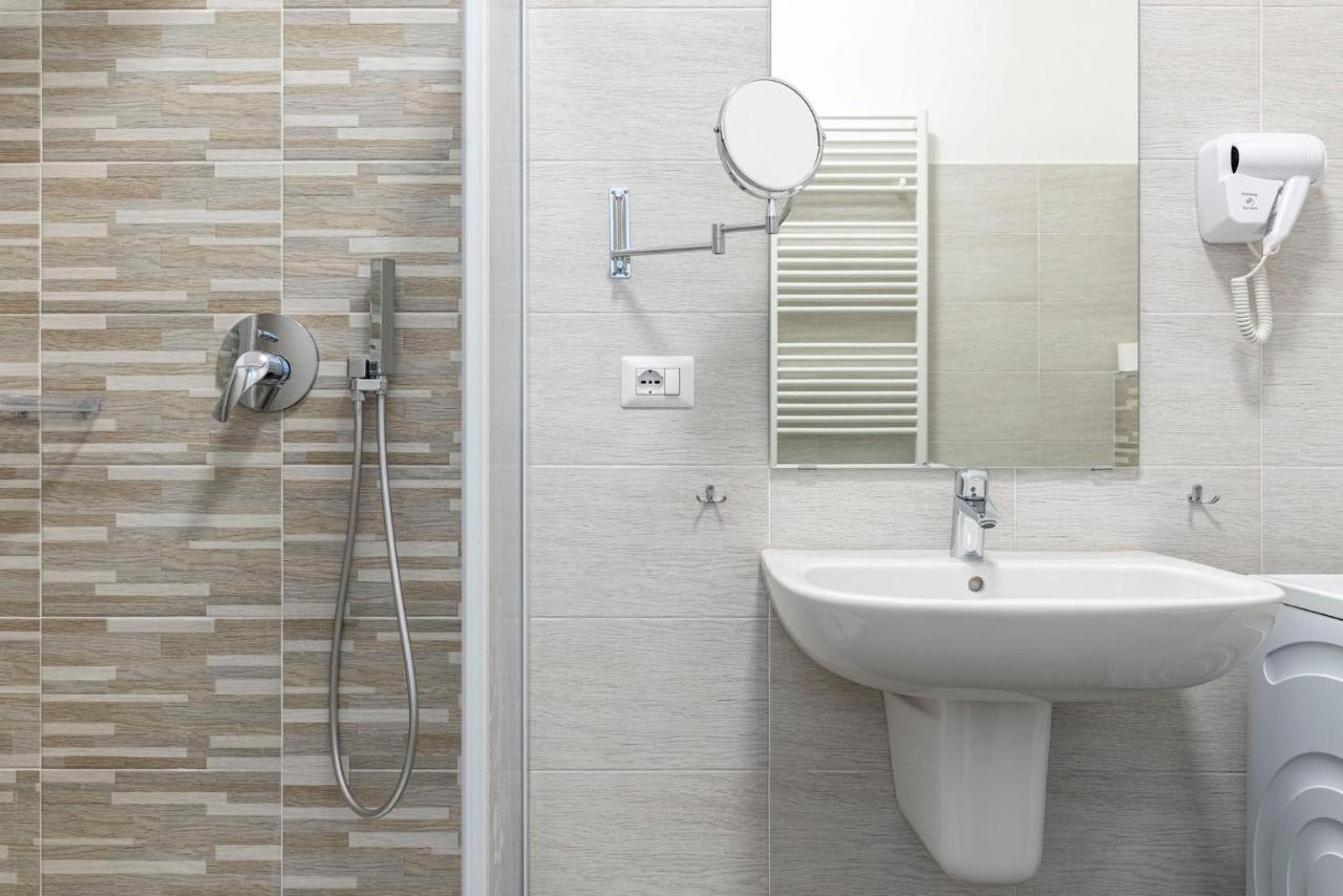 Leader 3 - Monzino - Hockey Msg Arena - Linate - Apartamento *